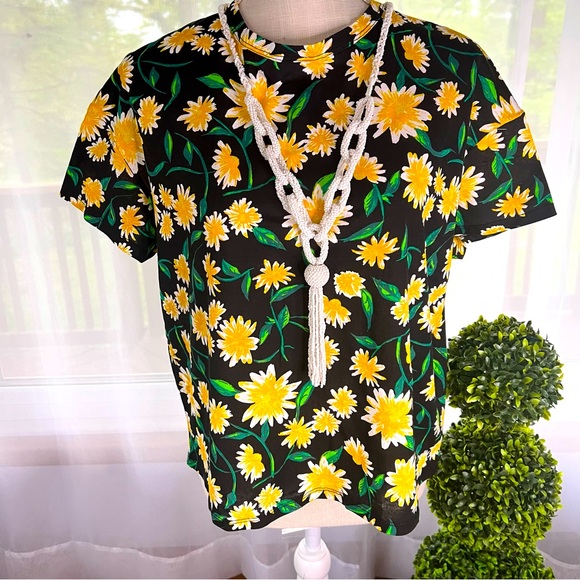 Zara Floral Daisy Print Oversized Tee Size Small NWT - Picture 2 of 9